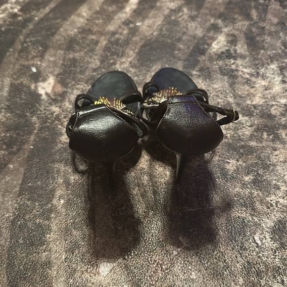 Giuseppe Zanotti Black Crystal and Chain Embellished Leather Strappy Sandals - Picture 6 of 7